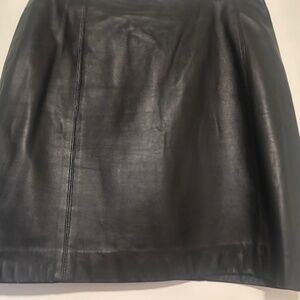 Netro vintage black leather skirt